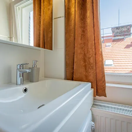 Iranyi Appartement *